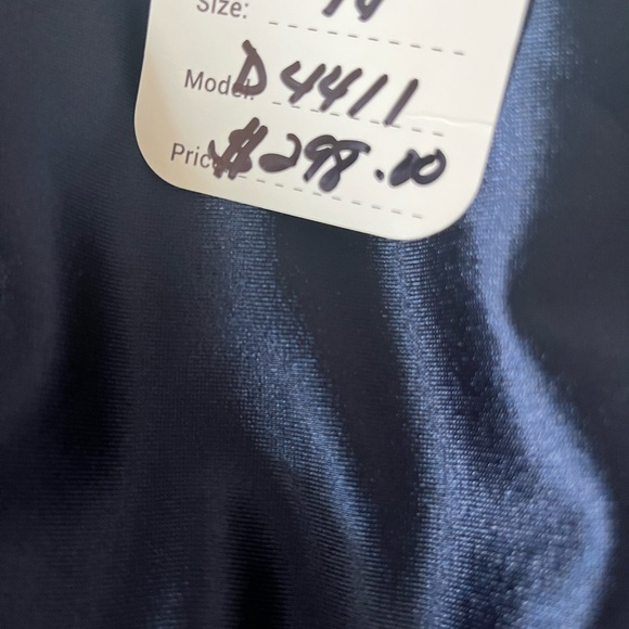 Sleek Navy Strapless Gown - Picture 6 of 6